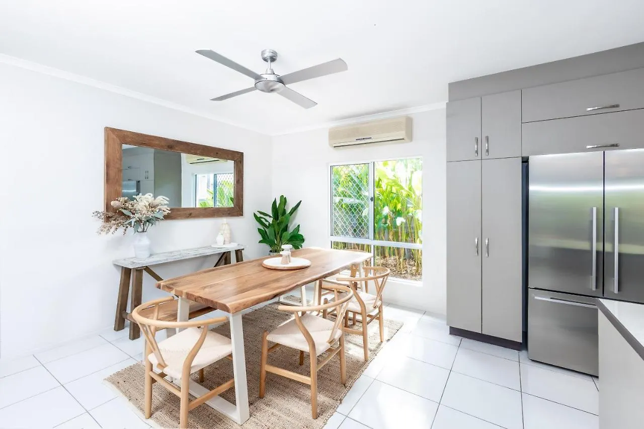 Mango Wood Villa Tropical Coastal Living Clifton Beach Australia