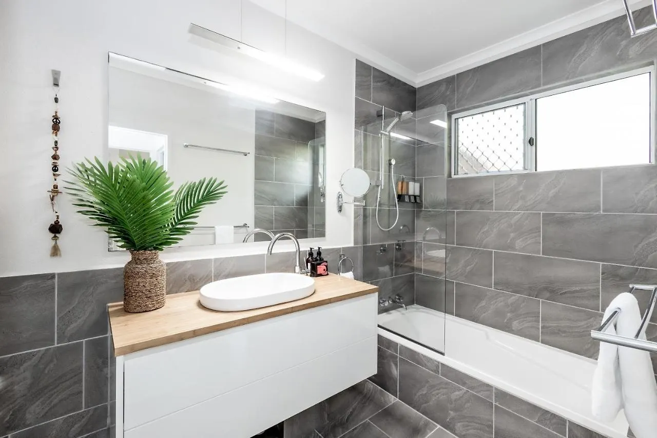 Mango Wood Villa Tropical Coastal Living Clifton Beach
