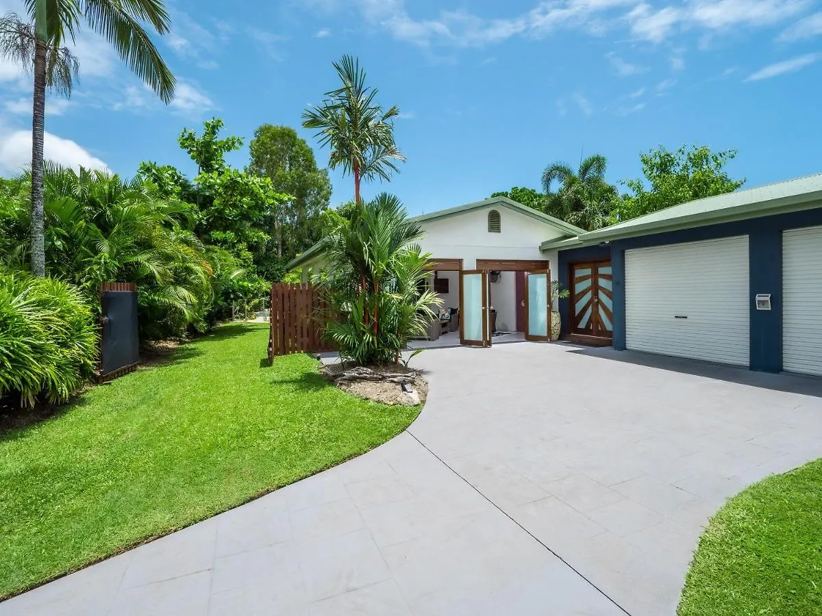 Mango Wood Villa Tropical Coastal Living Clifton Beach Australia